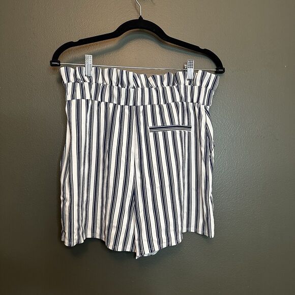 NWT Express Navy Blue White Striped Paper Bag Pull On Shorts S Small - Picture 5 of 5
